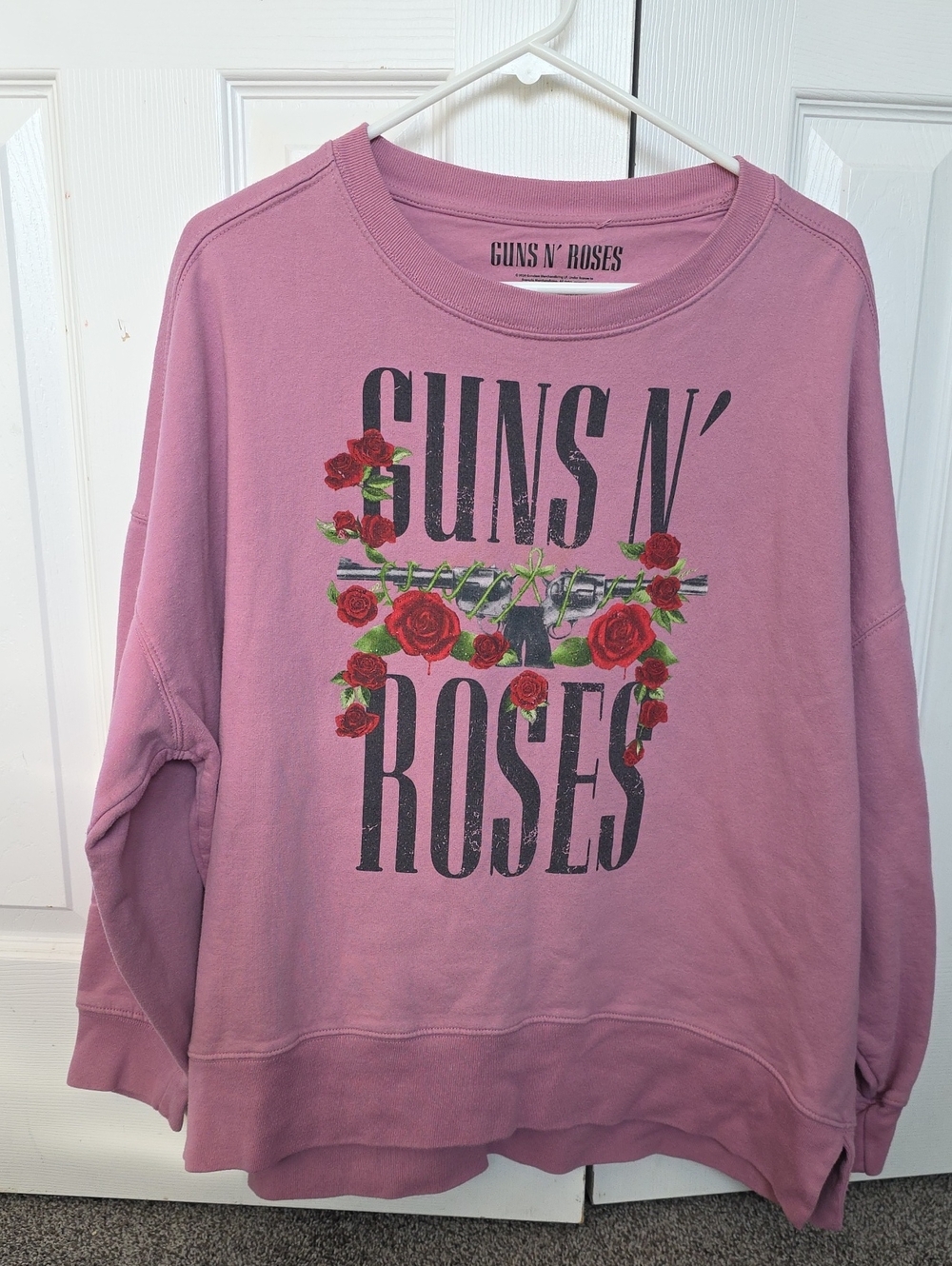 Women's Guns N' Roses Graphic Sweatershirt - Dusty Rose Size XL